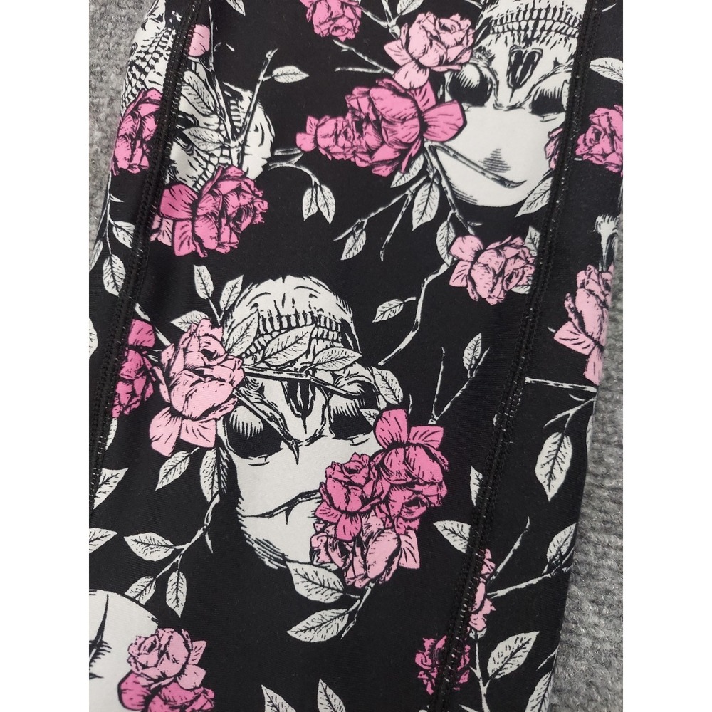 Torrid Leggings Womens 3 Black Pink Skull Roses Gothic Allover Print‎ Pockets - Picture 4 of 11